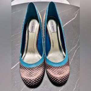 Women’s polka dots heels shoes!!